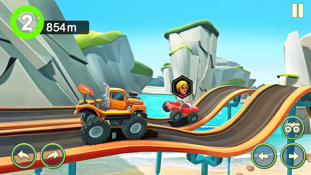 Скачать Monster Truck Crush — Последняя версия (Безлимитные деньги и все машины открыты) — скриншот 4