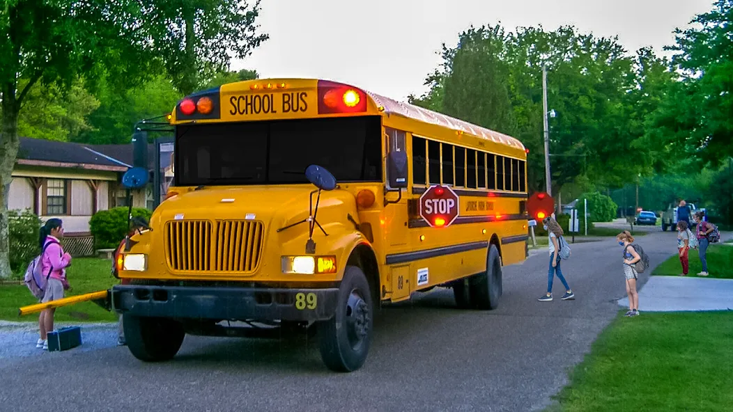 School Bus Transport Simulator — Мод: Безлимитные деньги и все автобусы — скриншот 3