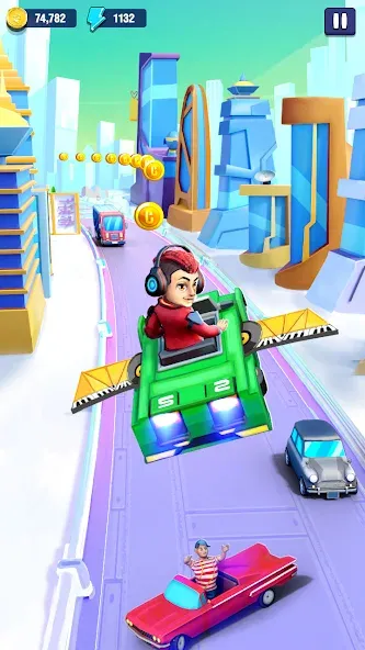 Взломанная Mini Car Runner - Racing Games на Андроид — Безлимитные деньги и топливо — скриншот 3